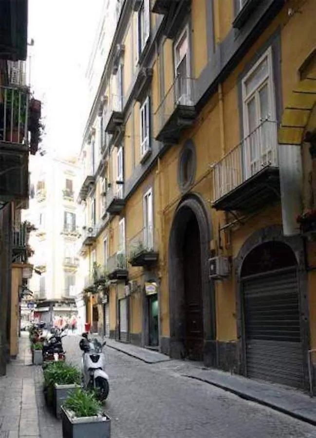 Maison d'hôtes Hotel Around Toledo à Naples Italie